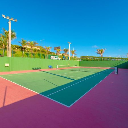 Ocean Palace All Inclusive Premium Natal Exterior foto Tennis courts at the Atlantis Paradise Island